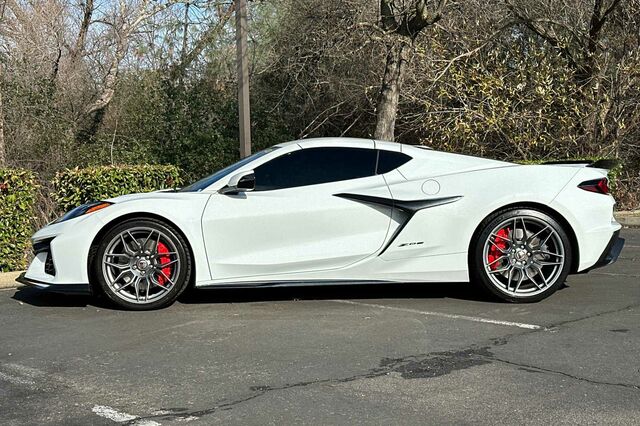 2023 Chevrolet Corvette Z06 2D Coupe 7