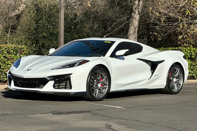 2023 Chevrolet Corvette Z06 2D Coupe 8