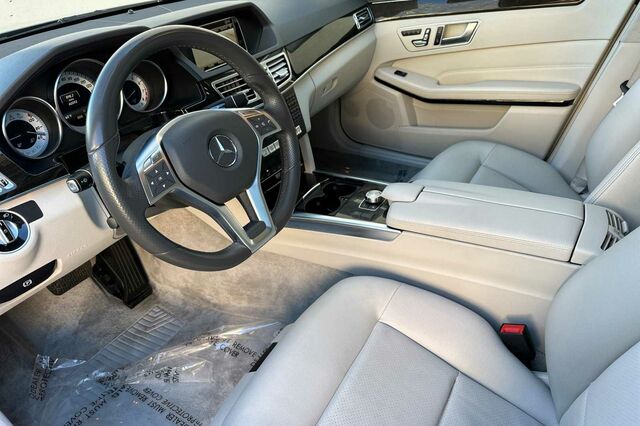 2014 Mercedes-Benz E-Class E 350 4D Sedan 10