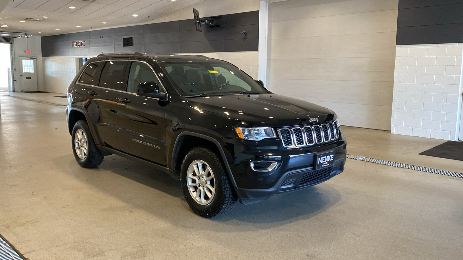 2018 Jeep Grand Cherokee Laredo E 4