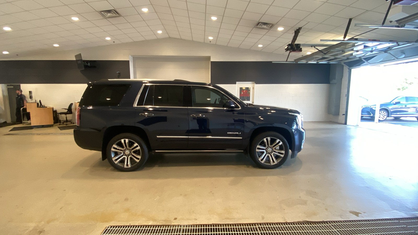 2019 GMC Yukon Denali 5