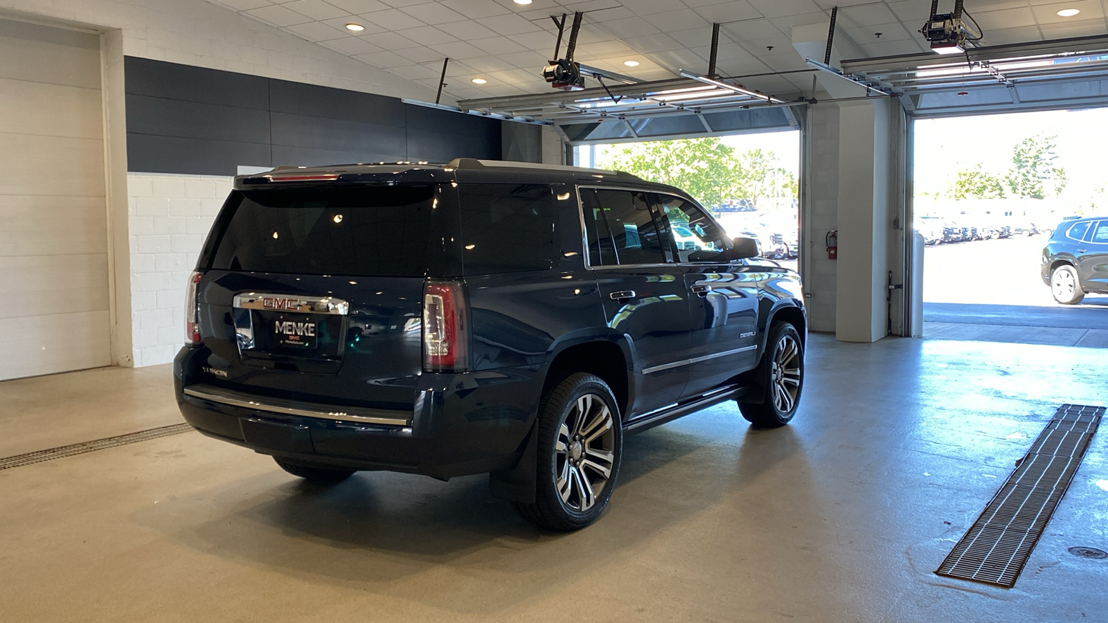 2019 GMC Yukon Denali 6