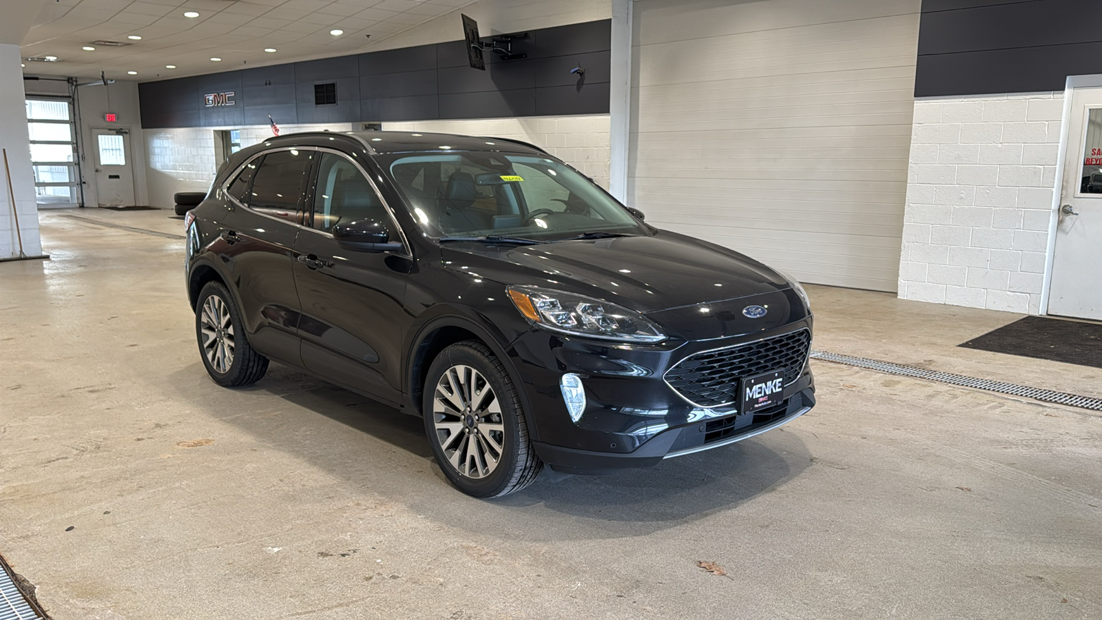 2022 Ford Escape Titanium 4