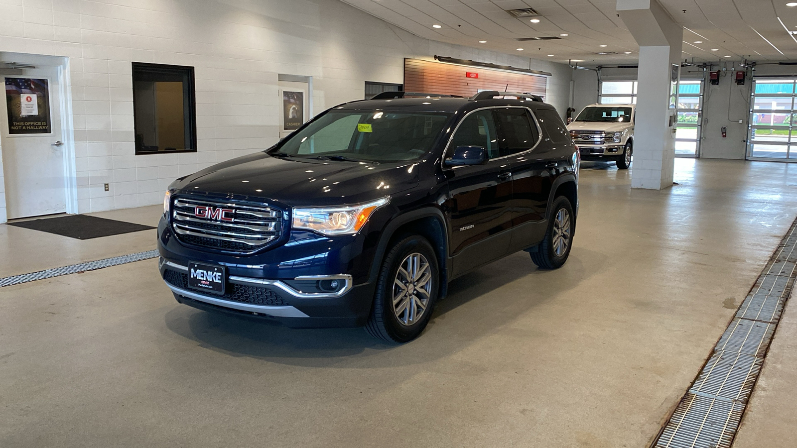 2017 GMC Acadia SLE-2 2