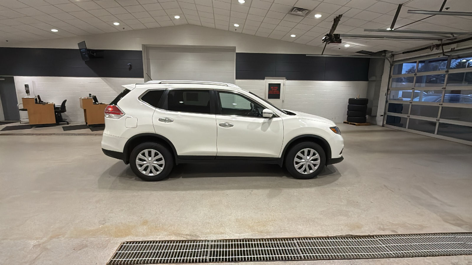 2016 Nissan Rogue S 5