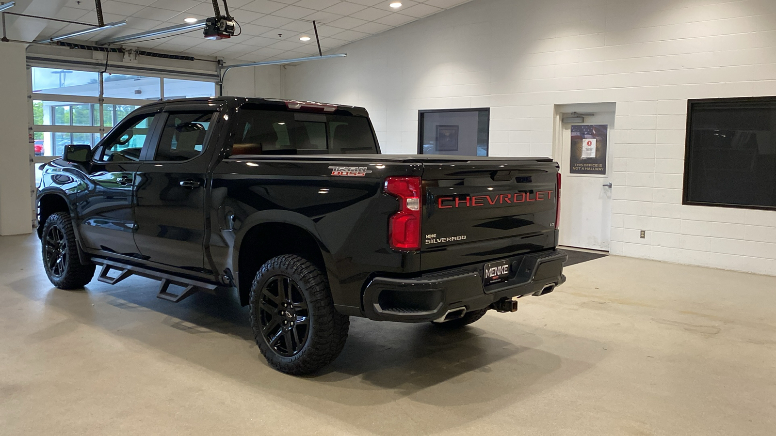 2021 Chevrolet Silverado 1500 LT Trail Boss 8