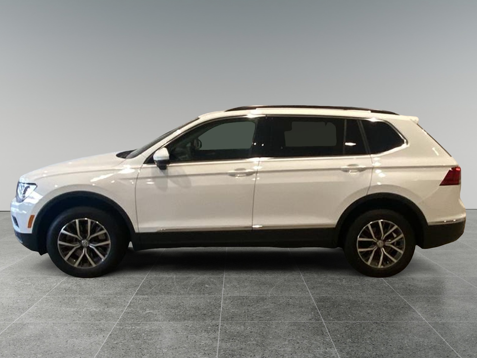 2020 Volkswagen Tiguan 2.0T SEL 1