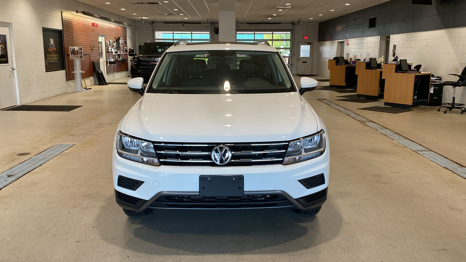 2020 Volkswagen Tiguan 2.0T SEL 3