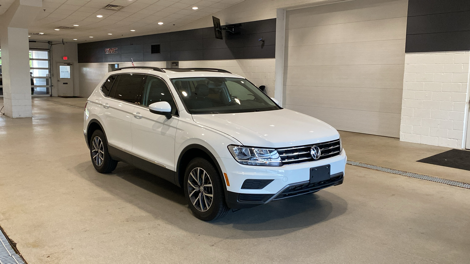 2020 Volkswagen Tiguan 2.0T SEL 4