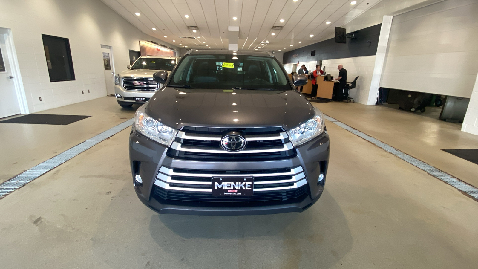 2017 Toyota Highlander XLE 3