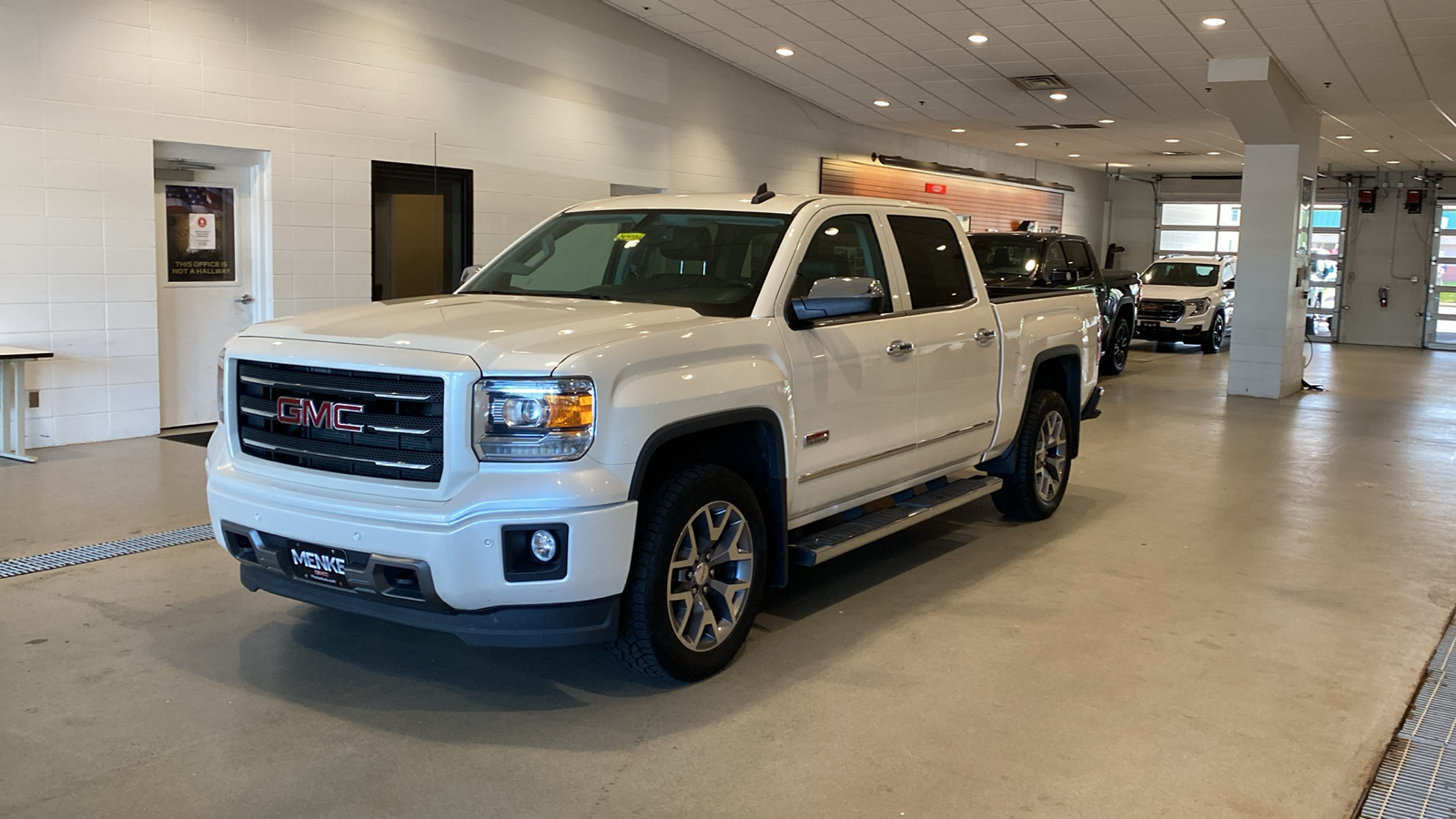 2015 GMC Sierra 1500 SLT 2