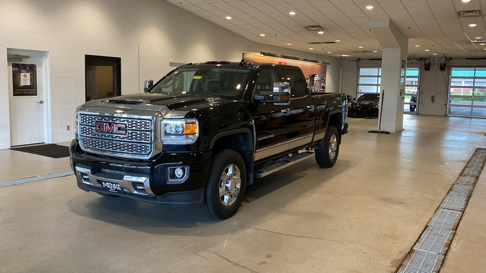 2019 GMC Sierra 3500HD Denali 2