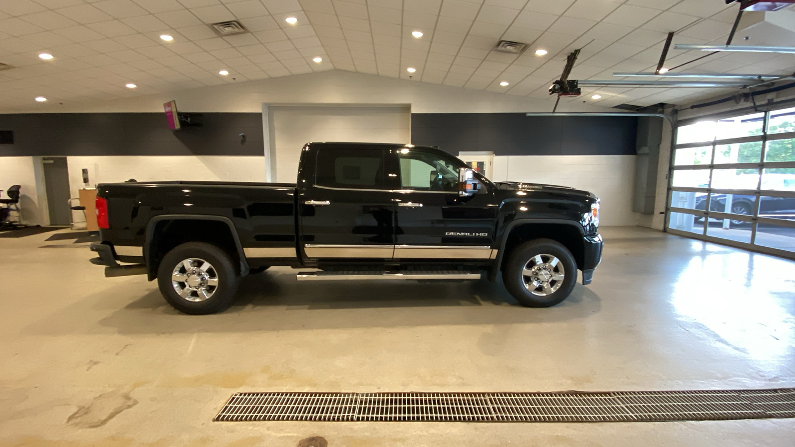 2019 GMC Sierra 3500HD Denali 5