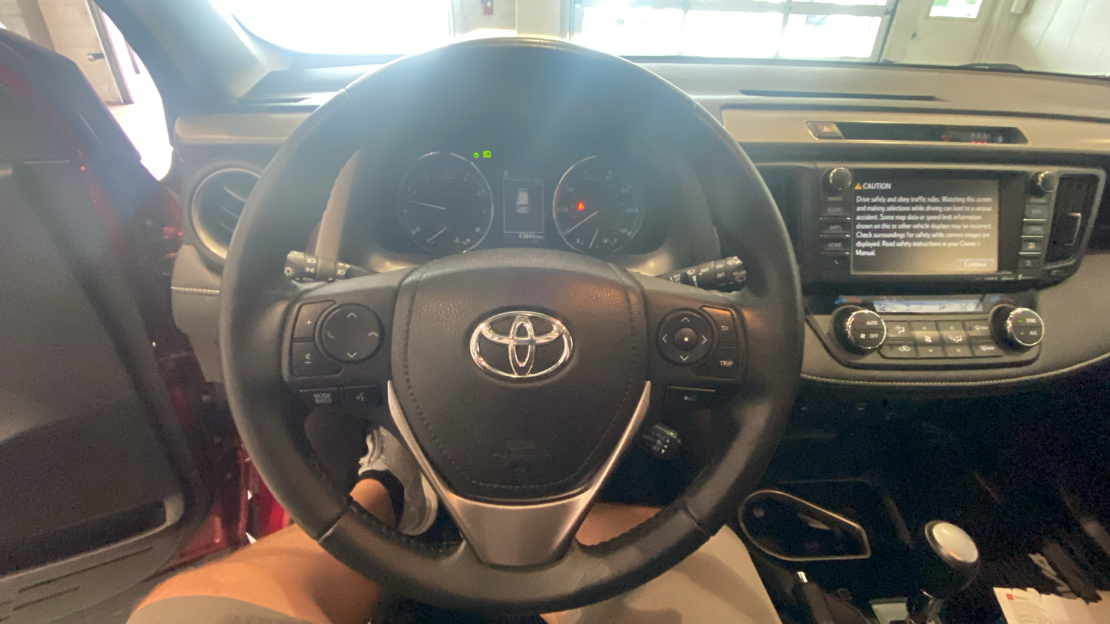 2018 Toyota RAV4 Limited 30