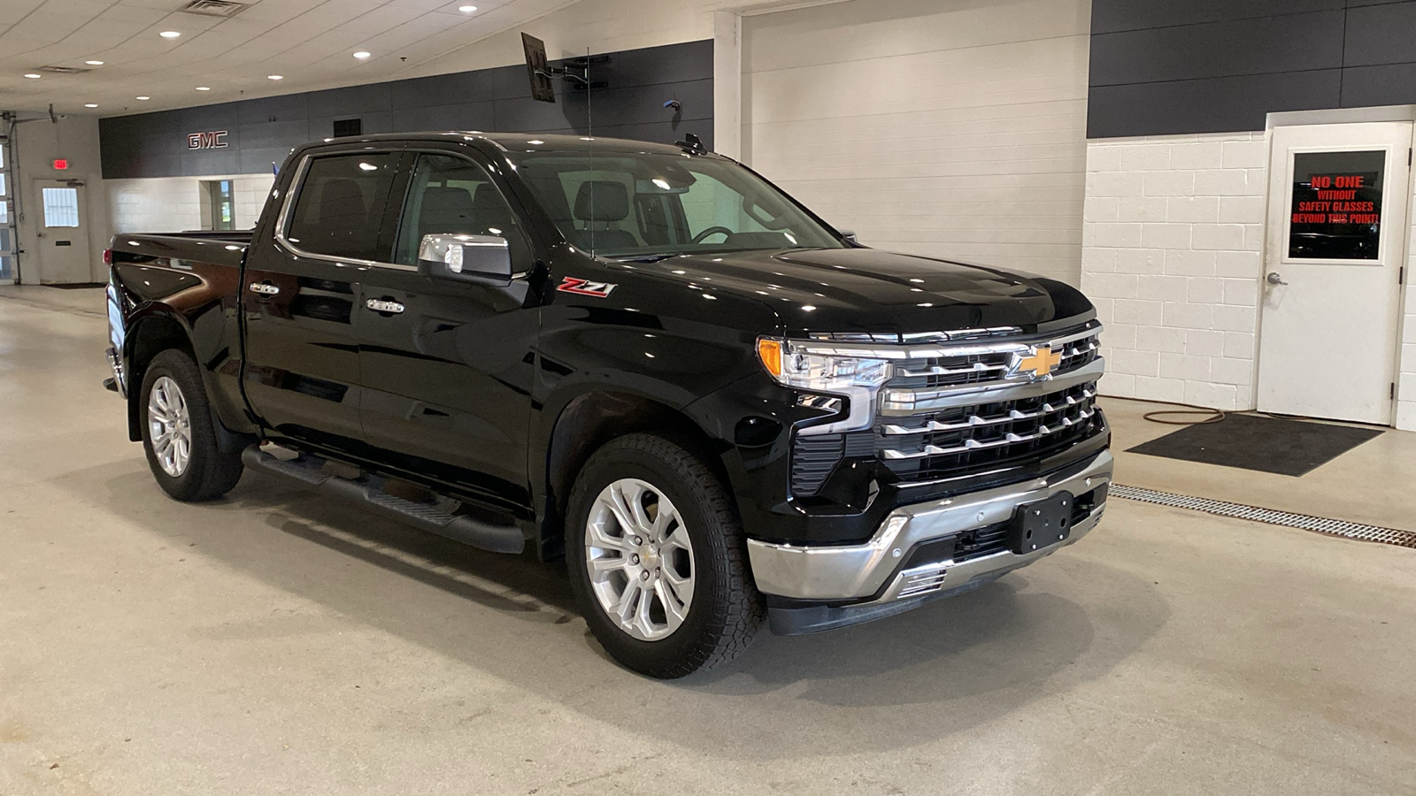 2022 Chevrolet Silverado 1500 LTZ 4