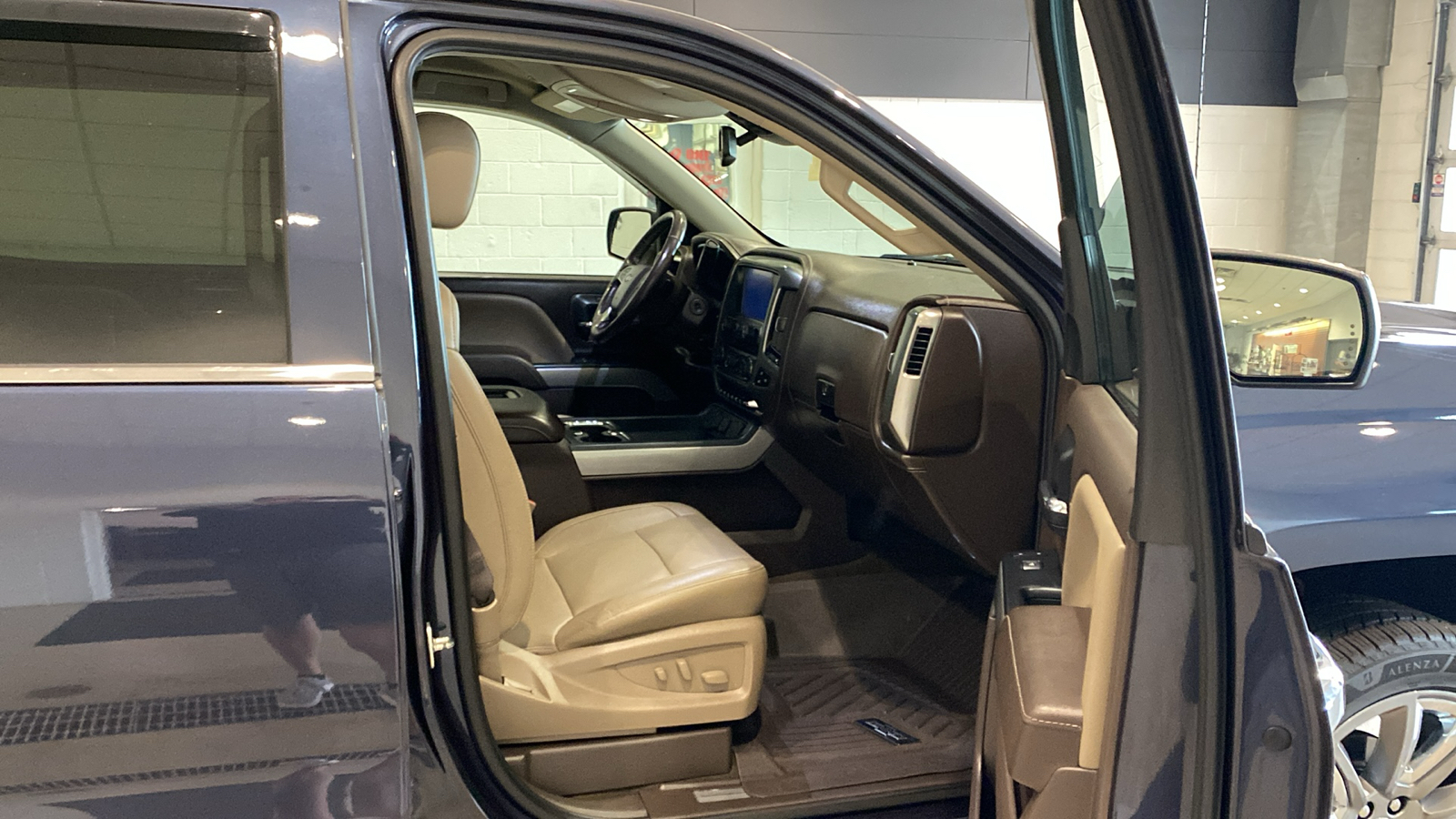 2018 Chevrolet Silverado 1500 LTZ 12