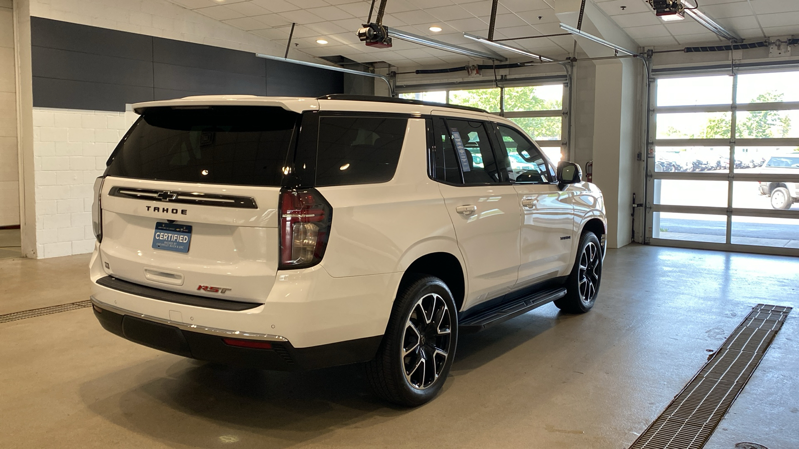 2022 Chevrolet Tahoe RST 6