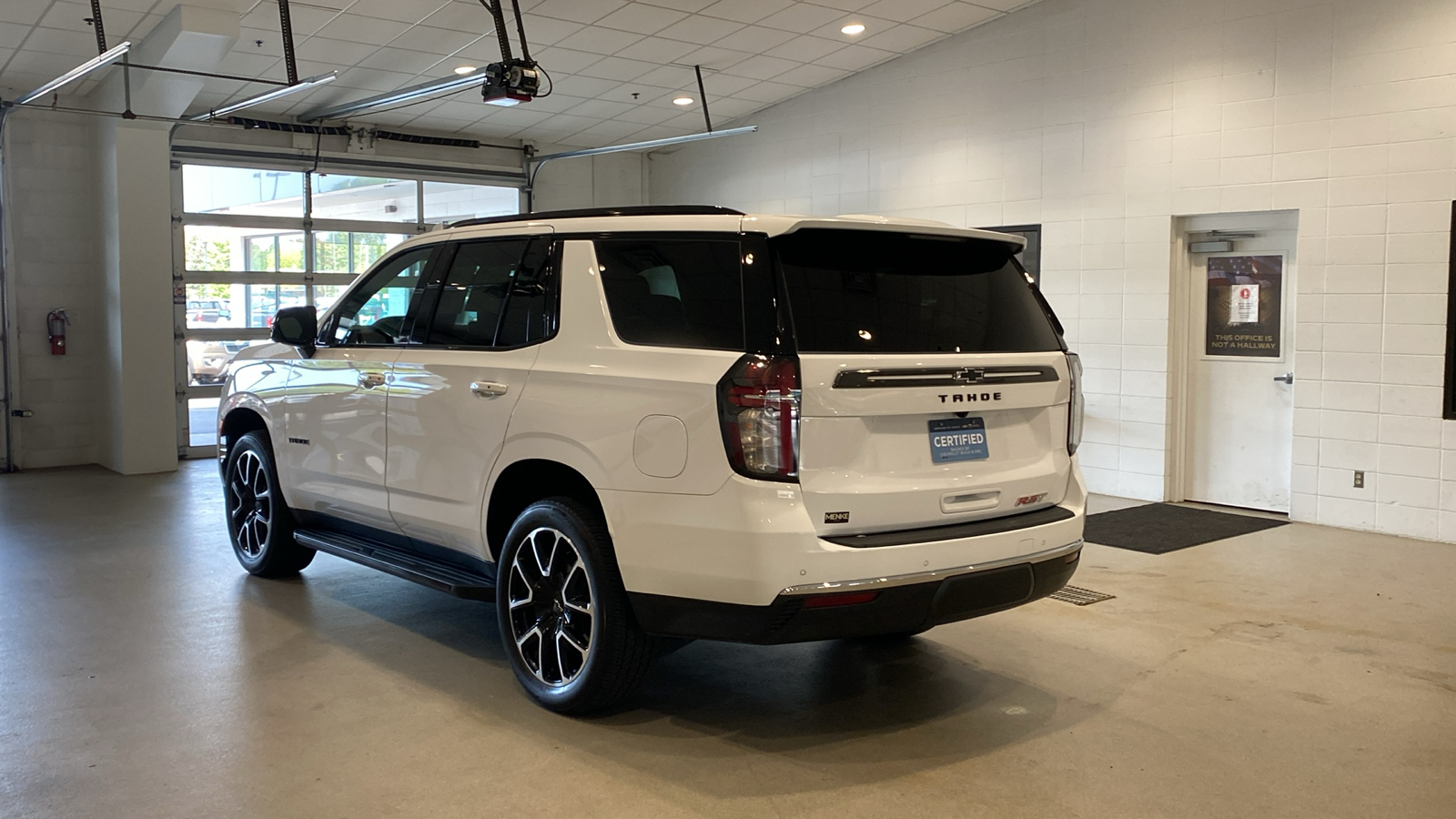 2022 Chevrolet Tahoe RST 8