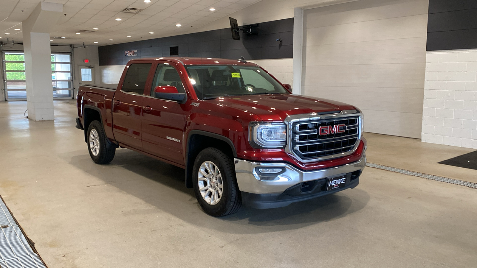 2017 GMC Sierra 1500 SLE 4