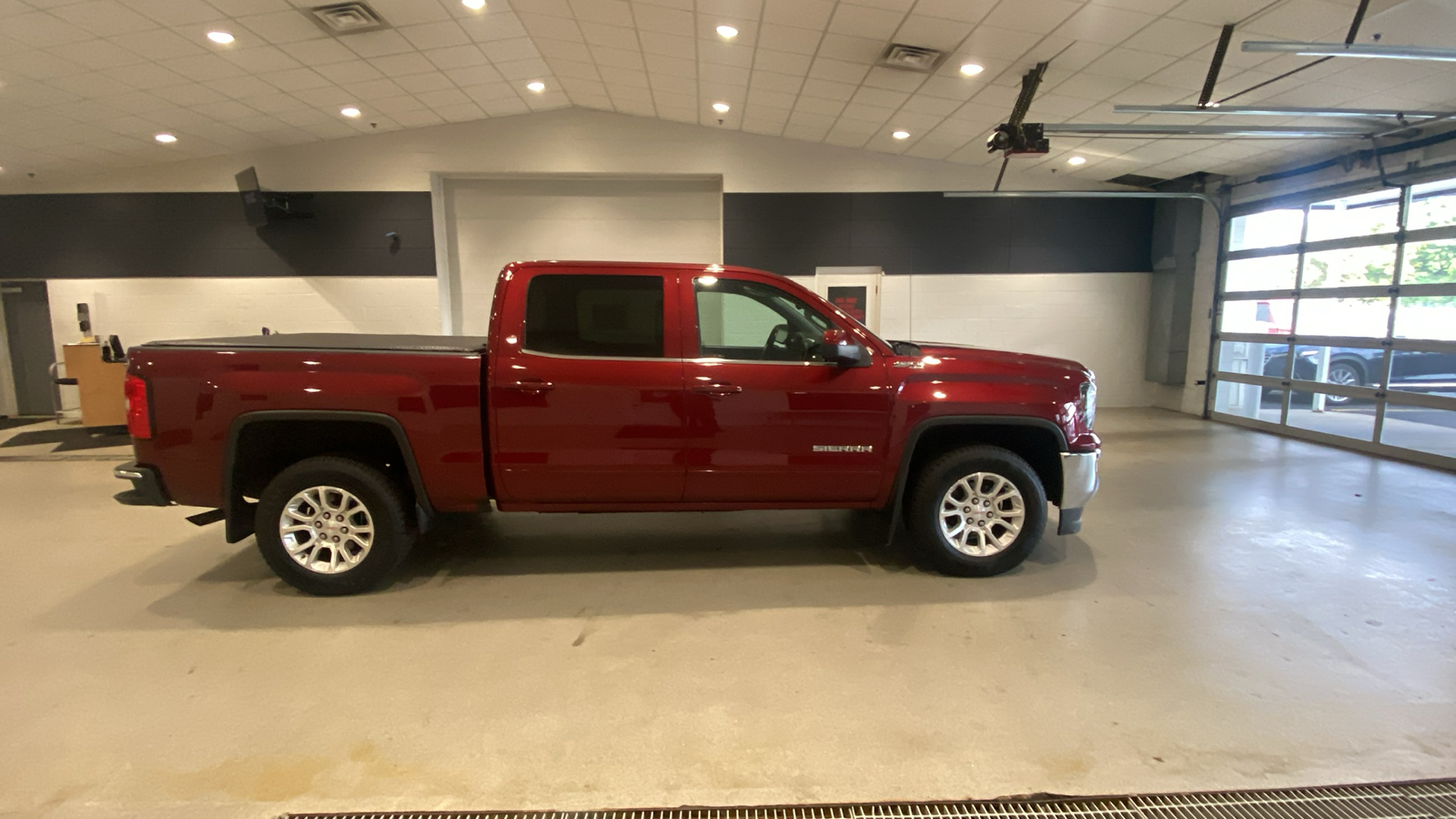 2017 GMC Sierra 1500 SLE 5