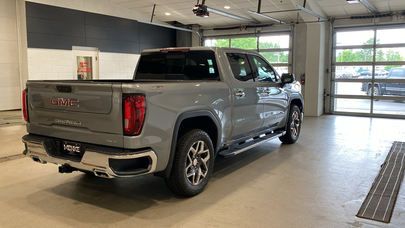 2024 GMC Sierra 1500 SLT 6