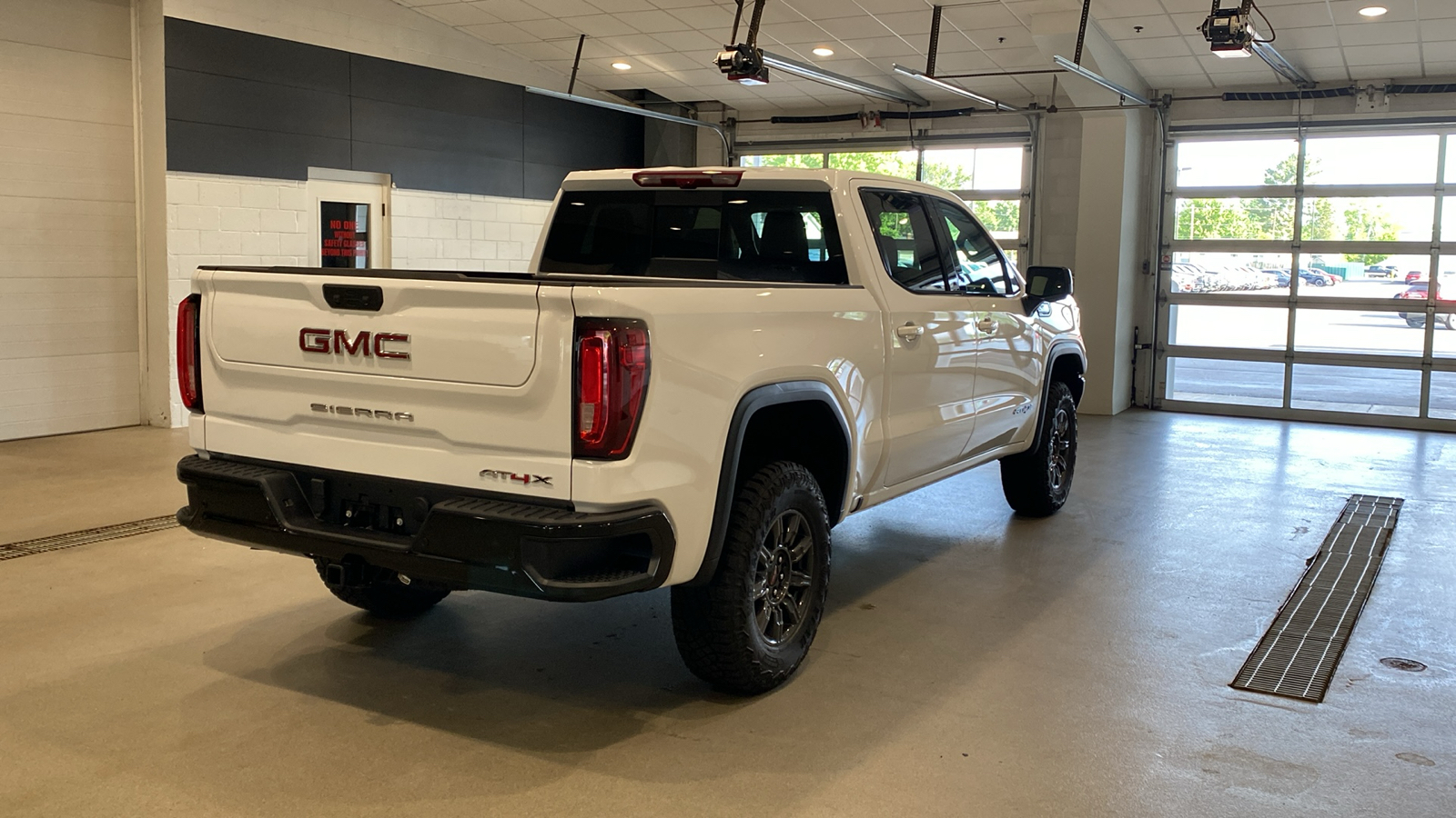 2024 GMC Sierra 1500 AT4X 6