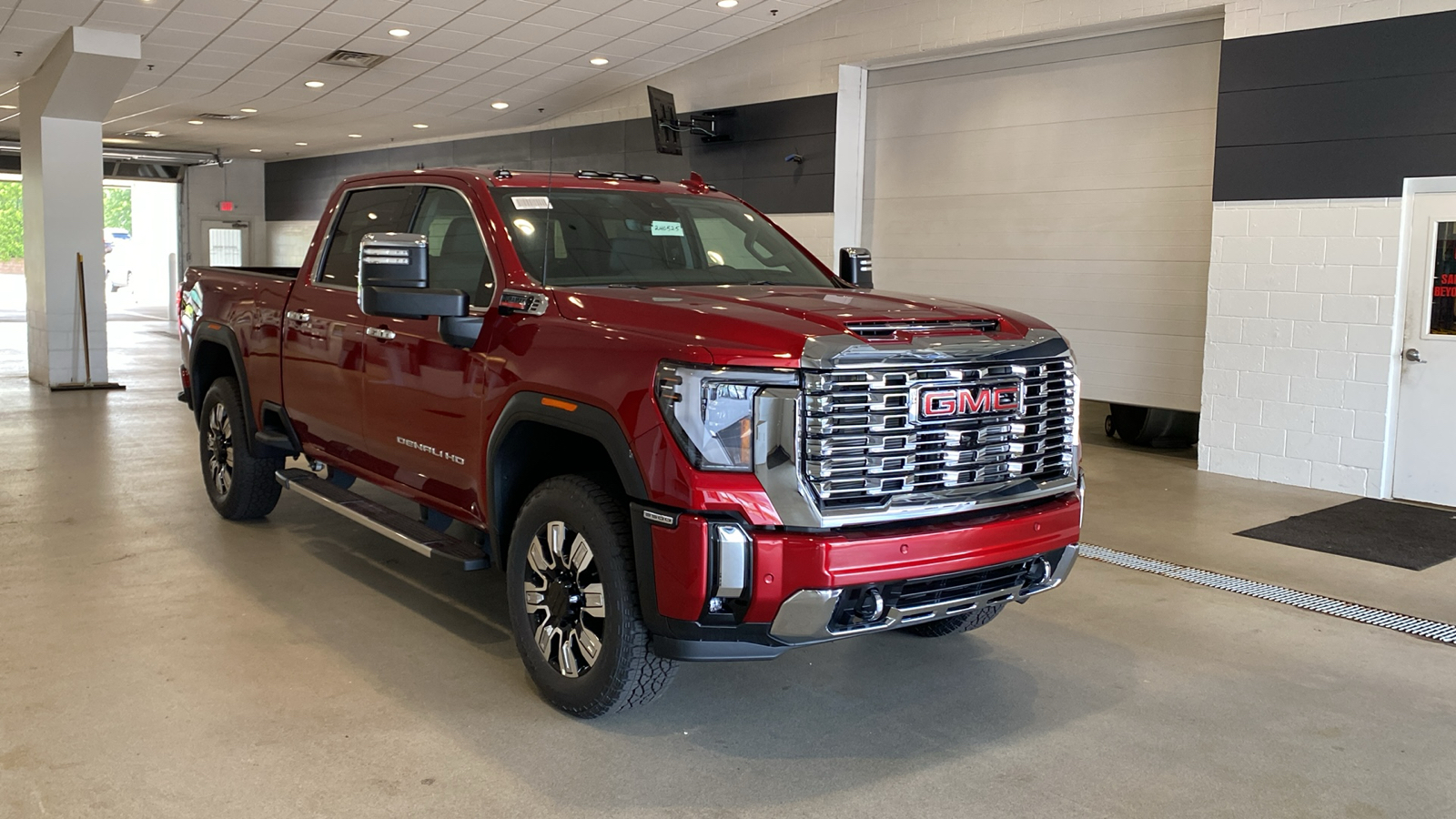 2024 GMC Sierra 2500HD Denali 4