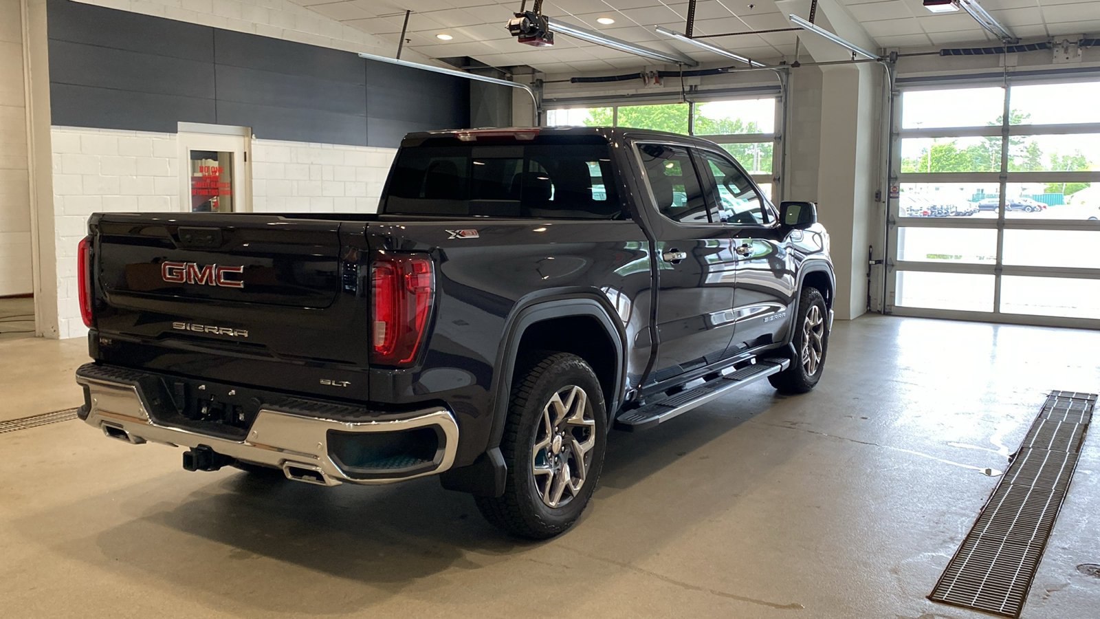 2024 GMC Sierra 1500 SLT 6