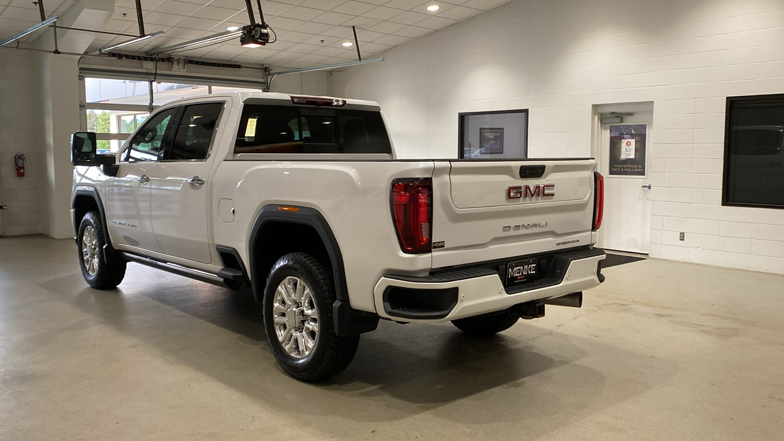 2022 GMC Sierra 2500HD Denali 8