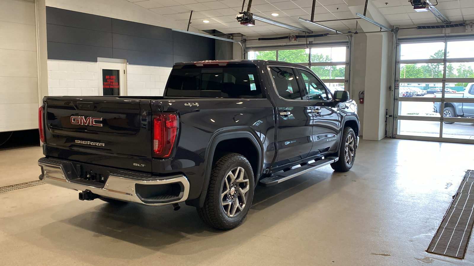 2024 GMC Sierra 1500 SLT 6