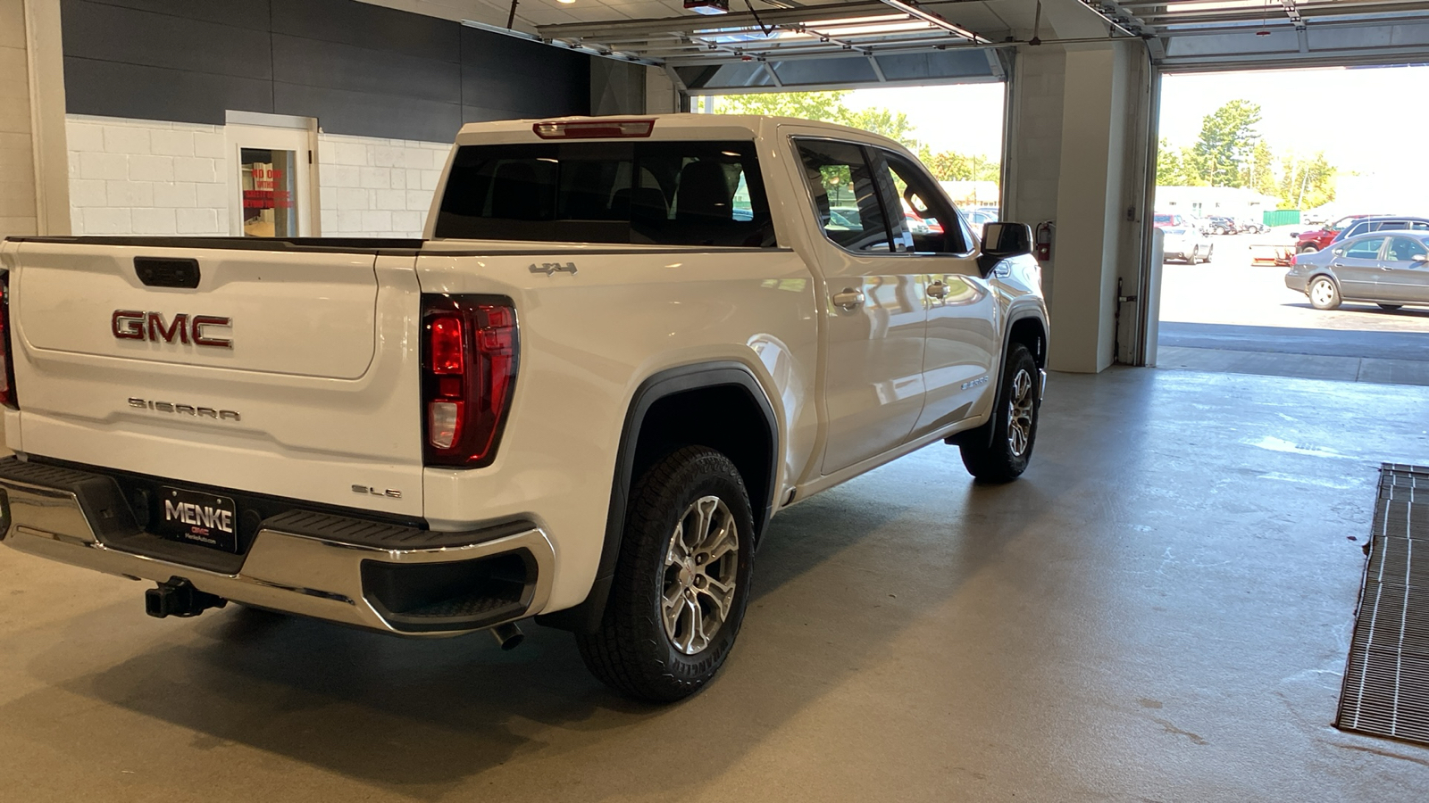 2024 GMC Sierra 1500 SLE 6