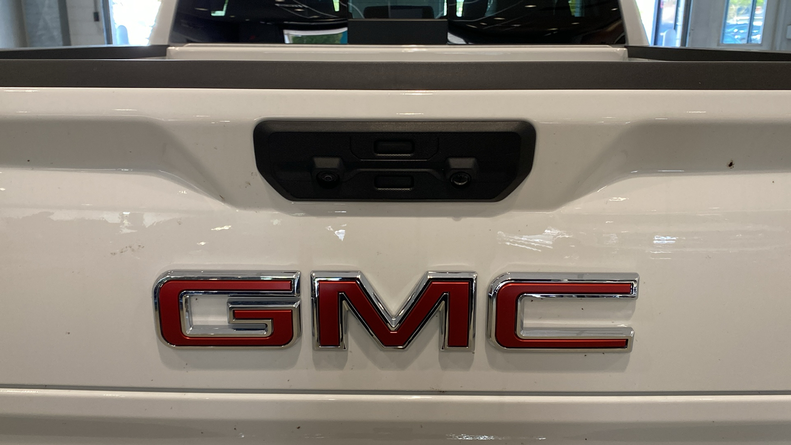 2024 GMC Sierra 1500 SLE 9