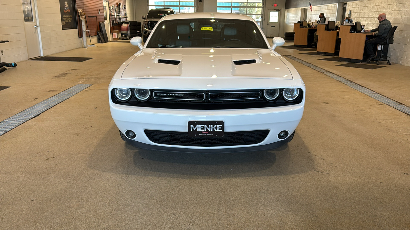 2015 Dodge Challenger SXT 3