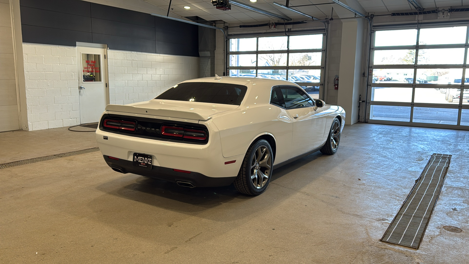 2015 Dodge Challenger SXT 6