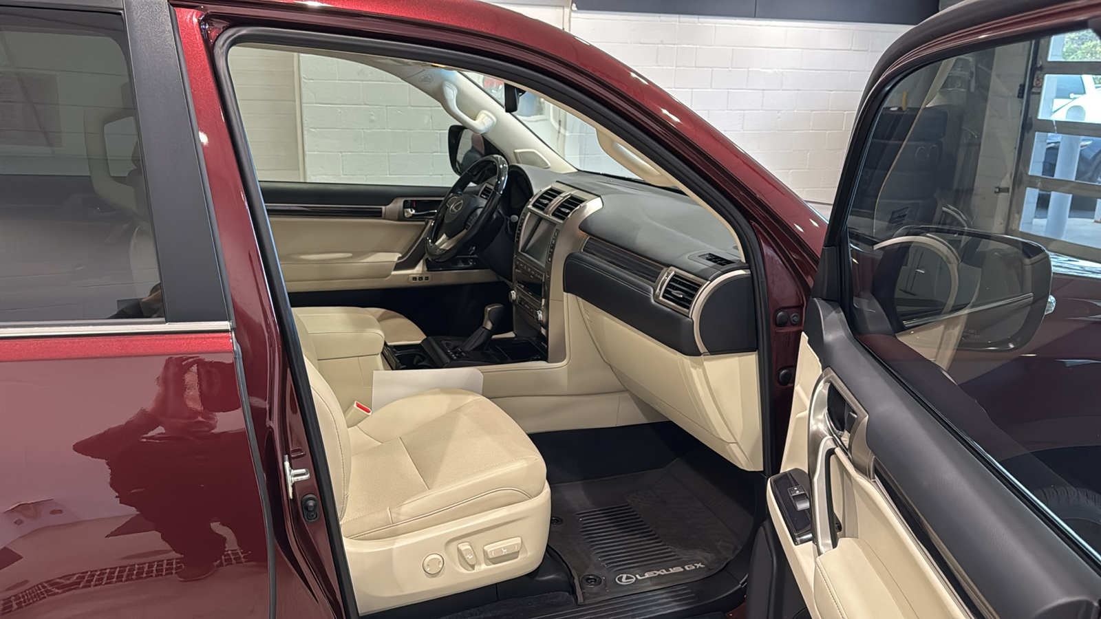 2020 Lexus GX 460 12