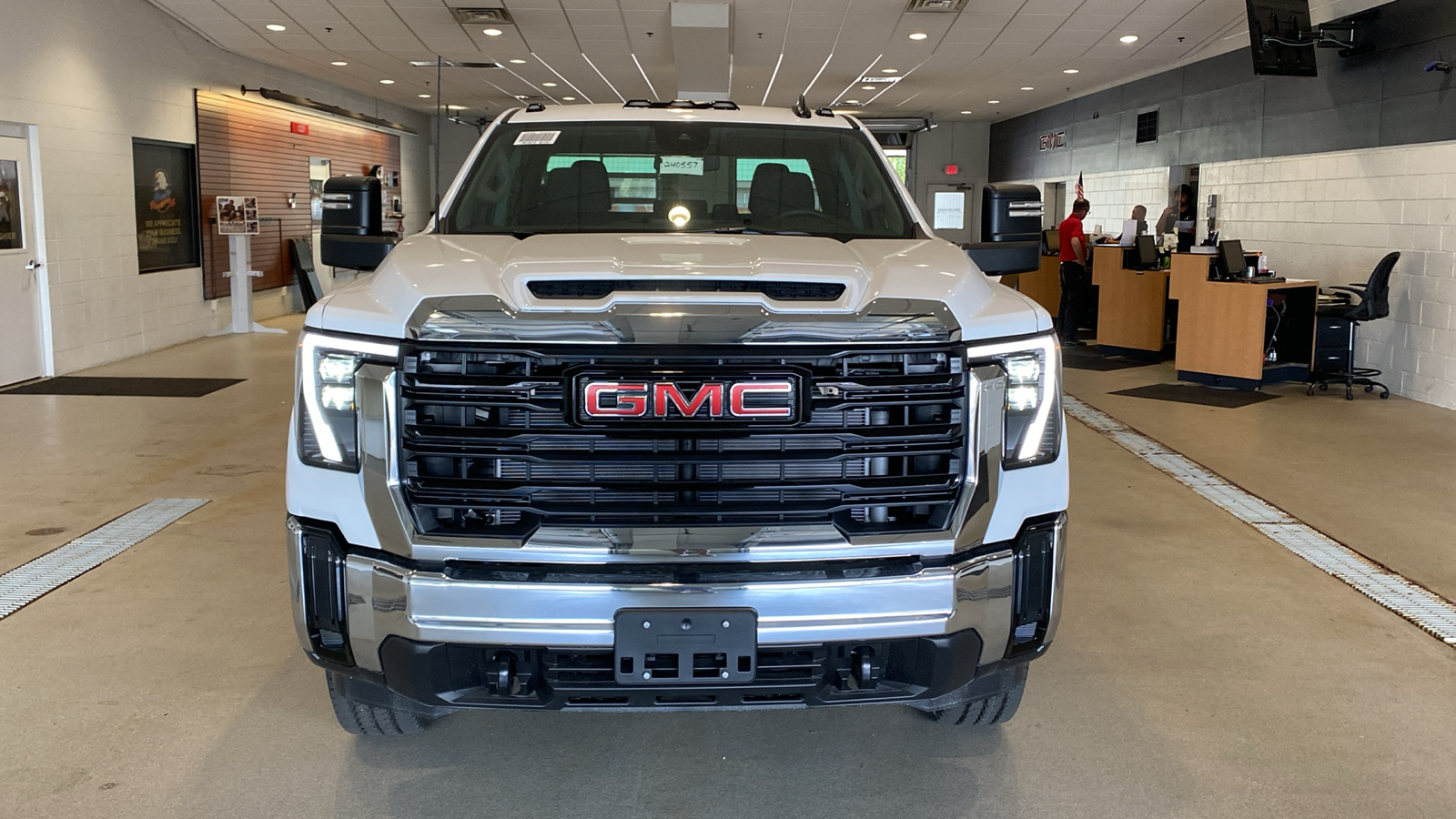 2024 GMC Sierra 2500HD Pro 3