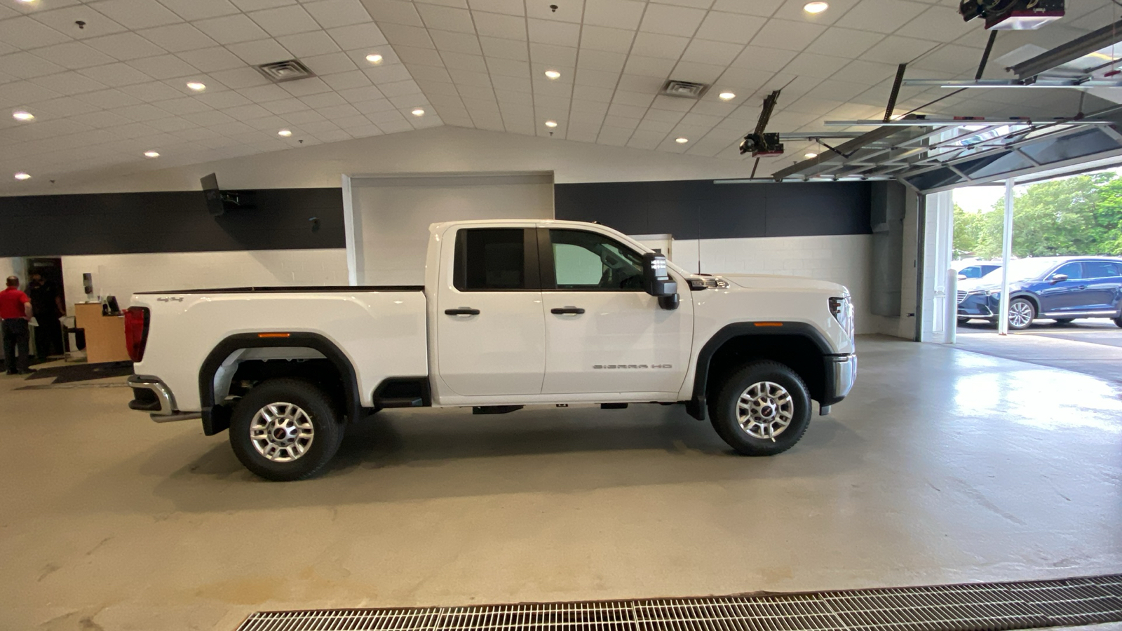 2024 GMC Sierra 2500HD Pro 5