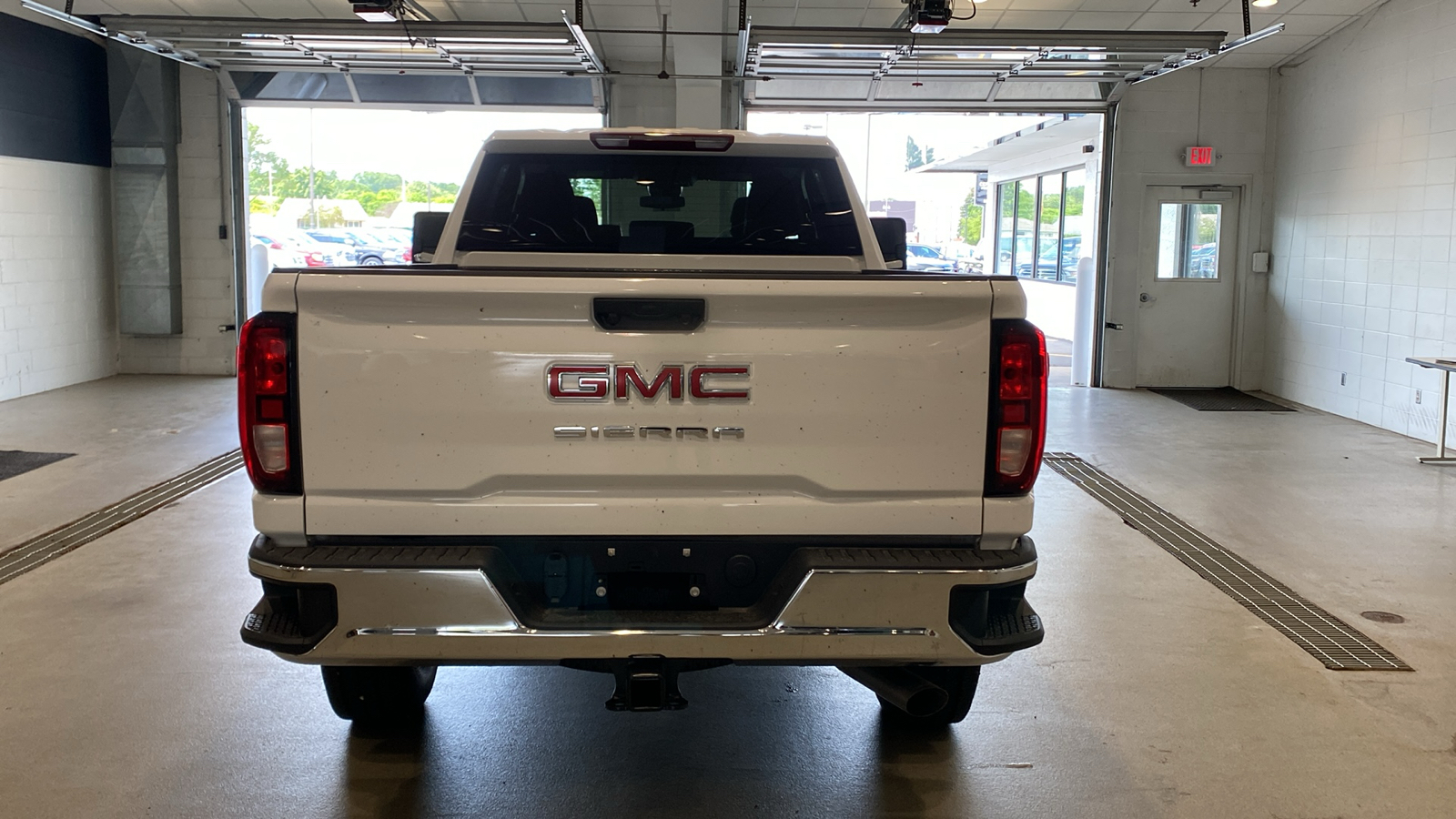 2024 GMC Sierra 2500HD Pro 7