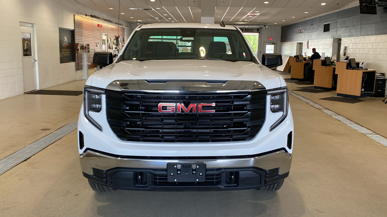 2024 GMC Sierra 1500 Pro 3