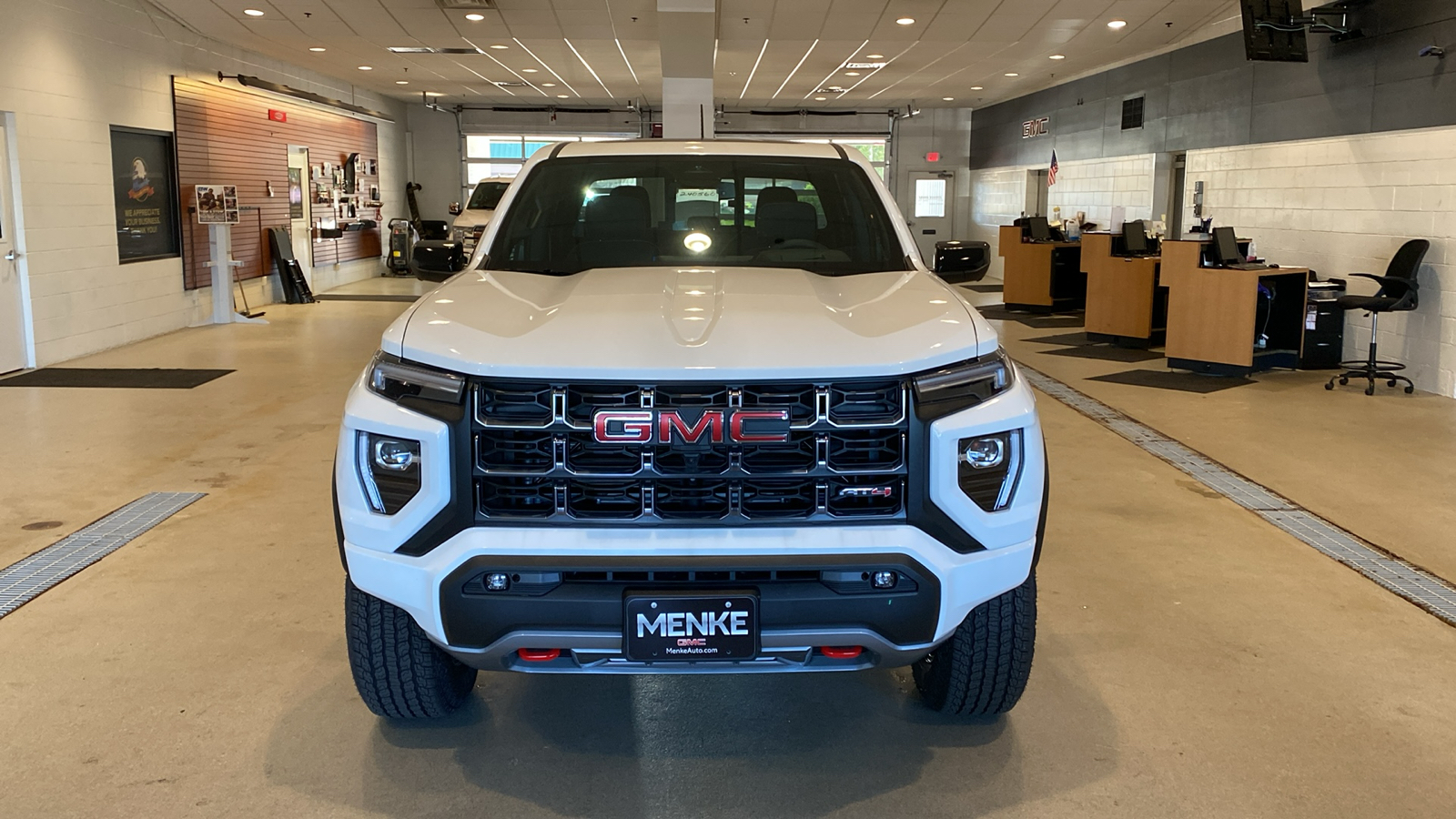 2024 GMC Canyon AT4 3