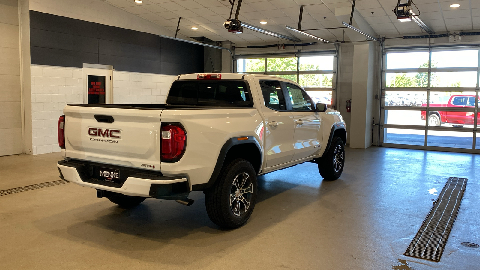 2024 GMC Canyon AT4 6