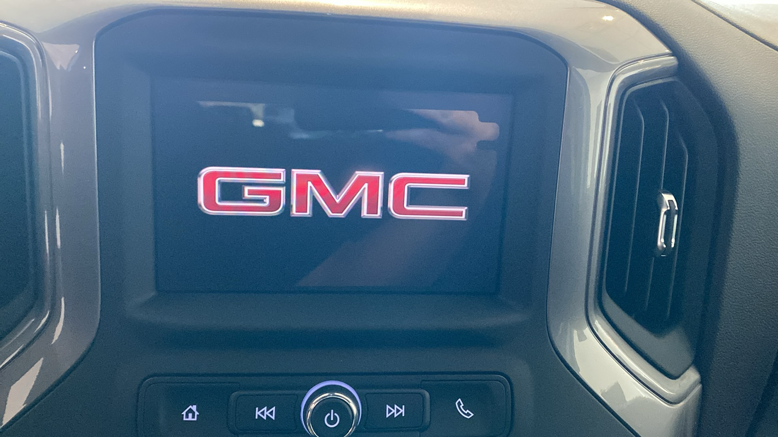 2024 GMC Sierra 2500HD Pro 23