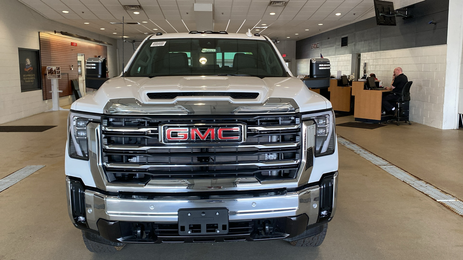 2024 GMC Sierra 2500HD SLT 3