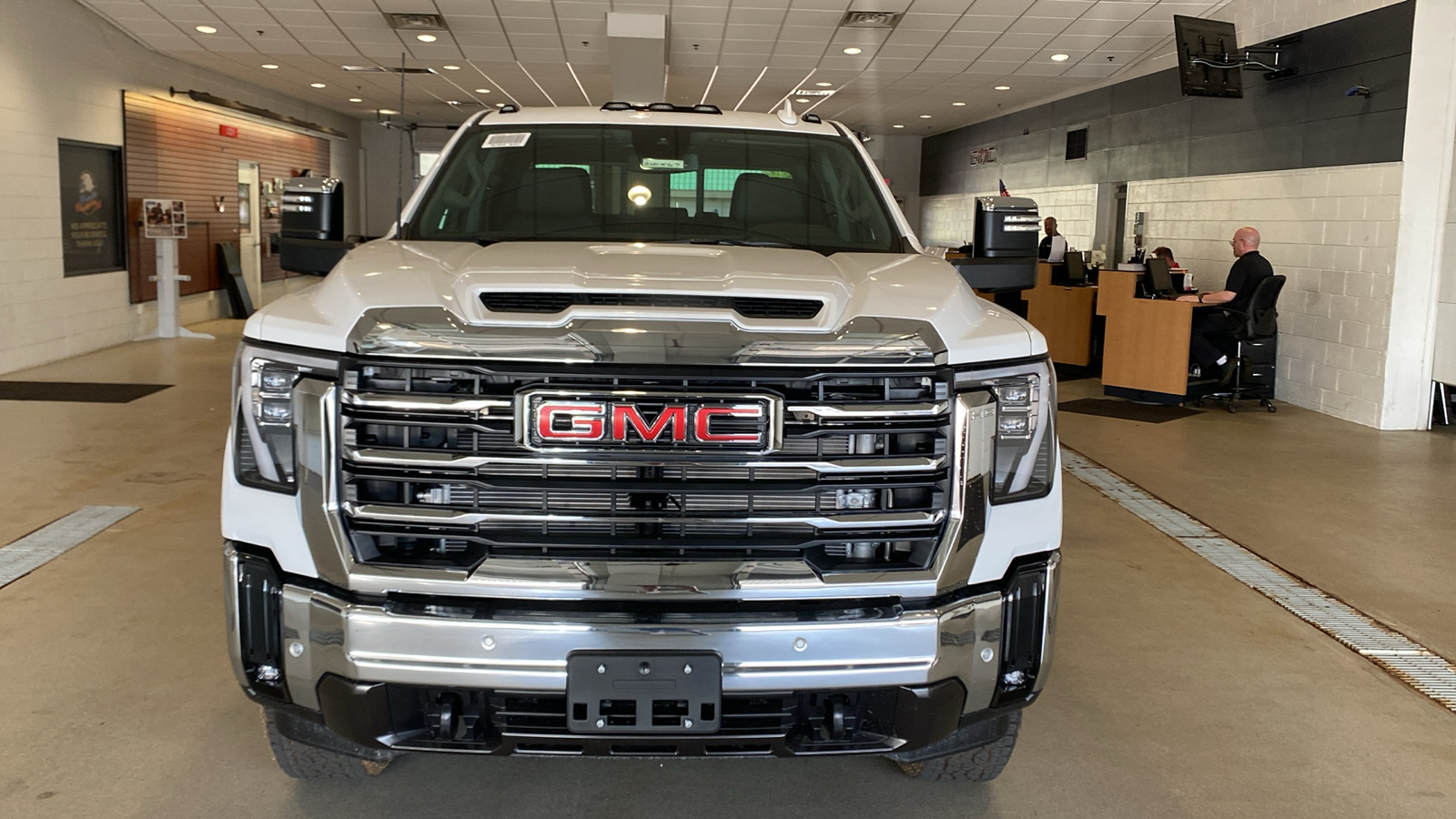 2024 GMC Sierra 2500HD SLT 8