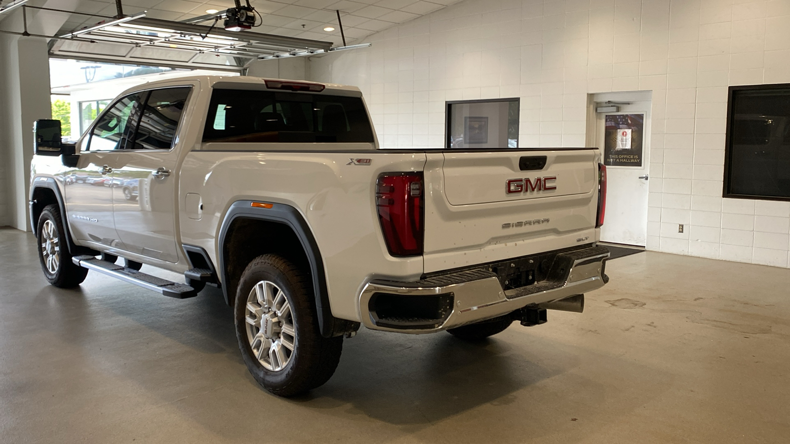 2024 GMC Sierra 2500HD SLT 13