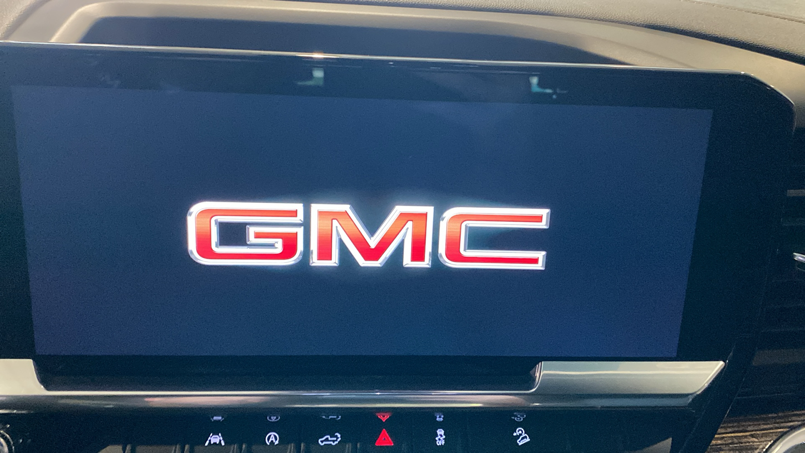 2024 GMC Sierra 1500 Elevation 25