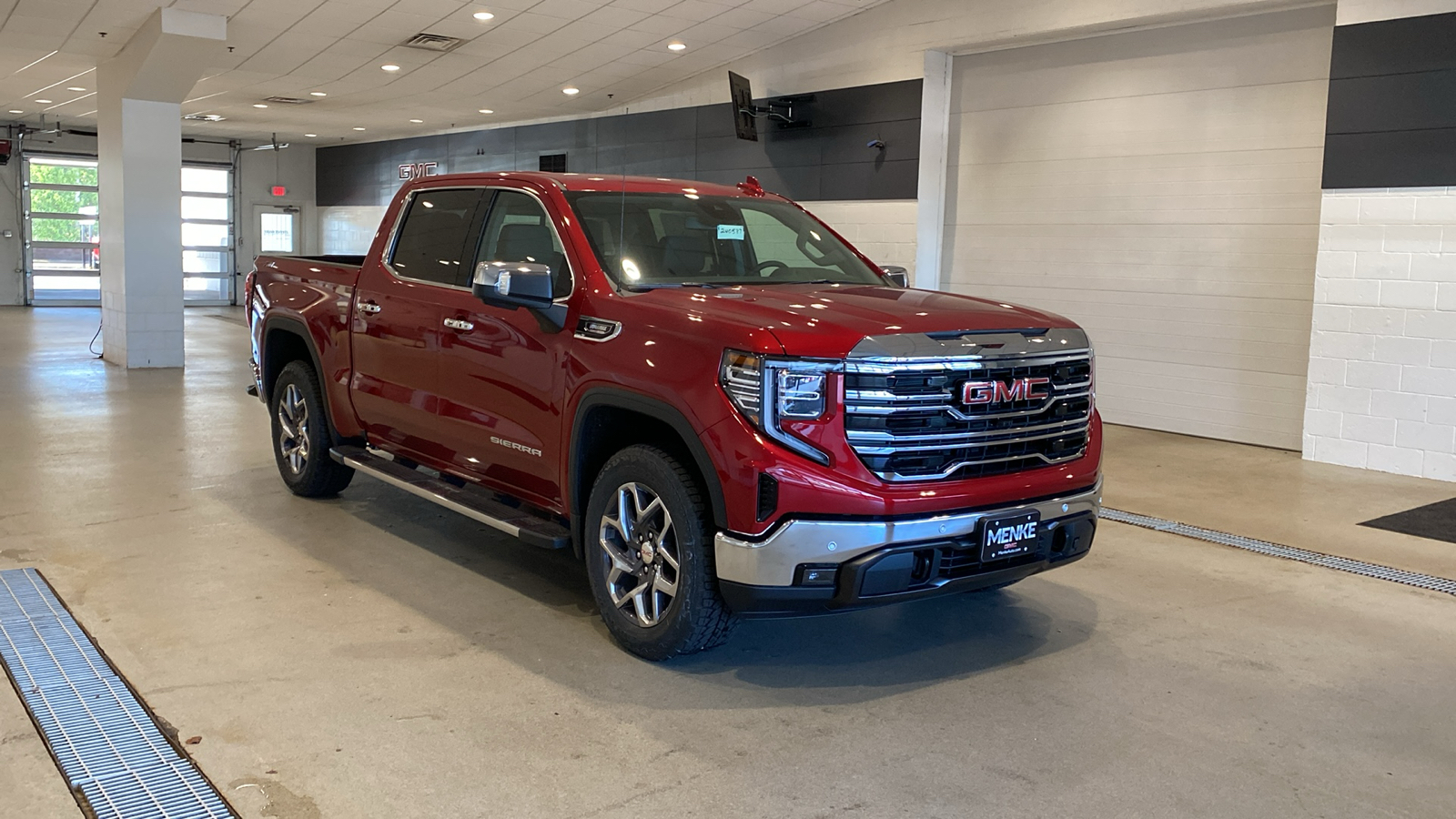 2024 GMC Sierra 1500 SLT 4