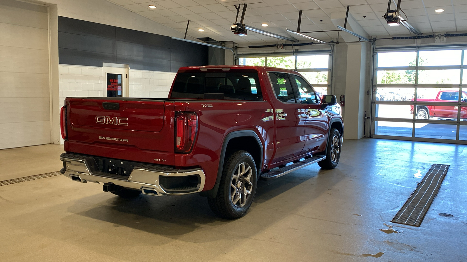 2024 GMC Sierra 1500 SLT 6