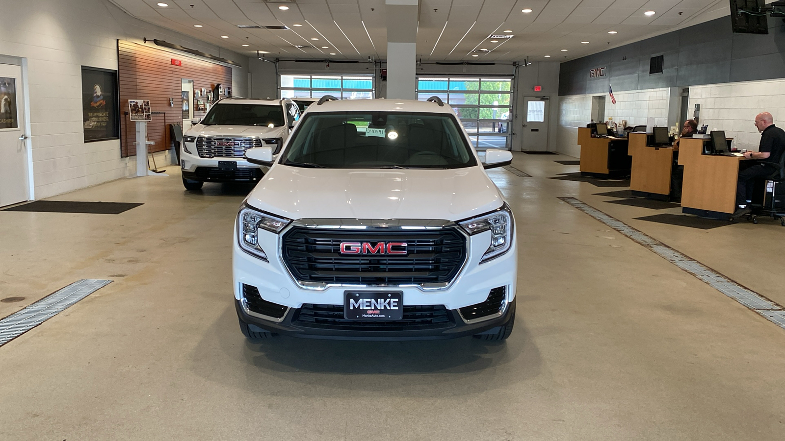 2024 GMC Terrain SLE 3