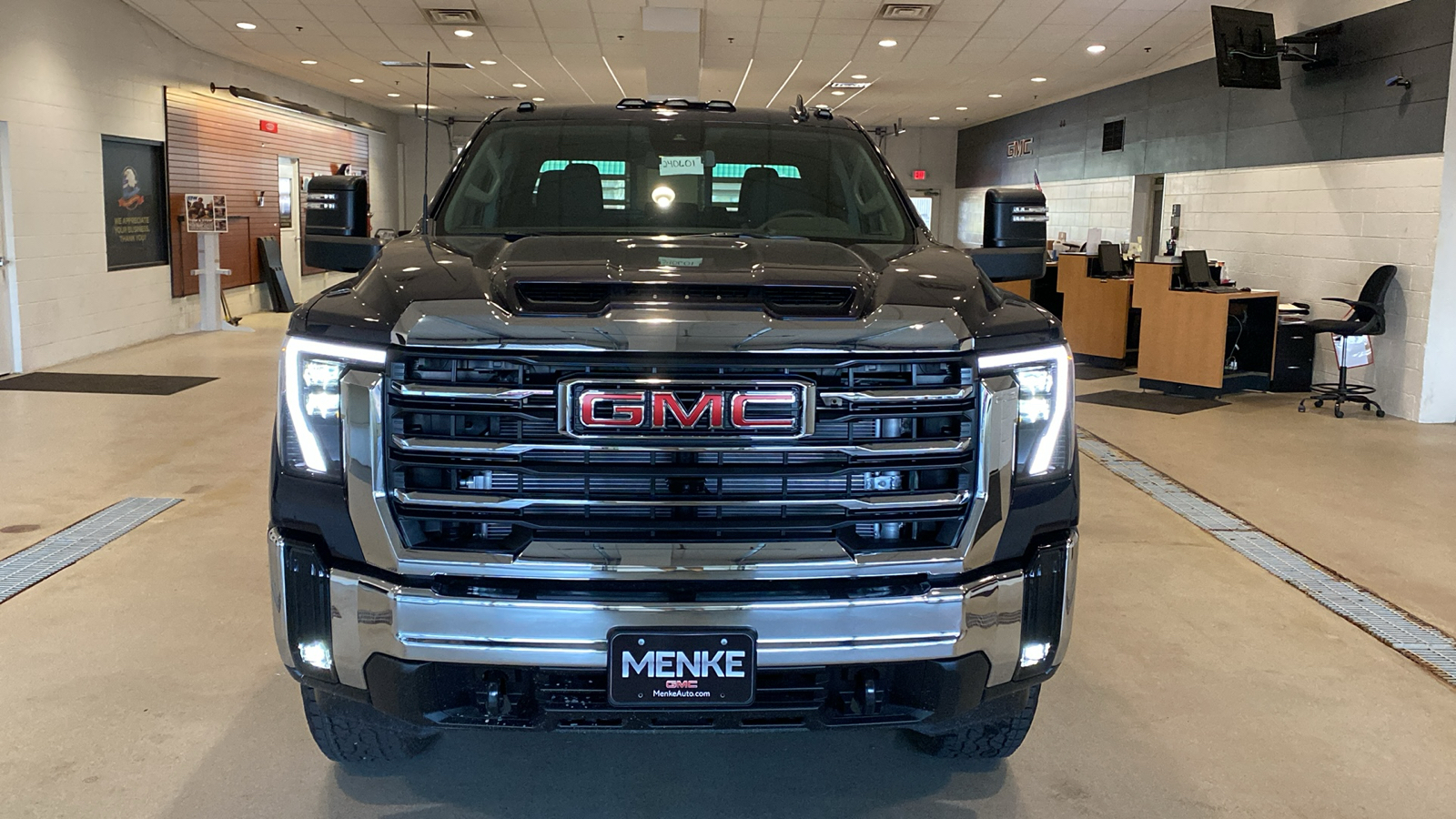 2024 GMC Sierra 2500HD SLE 3